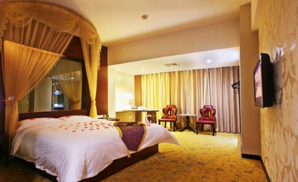 Huangma Holiday Hotel Haikou  Exterior foto